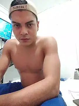 Snapshot of Mike3398 chatting on June 15, 6:48 am Mike3398 online show from June 15, 6:48 am