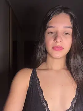 Snapshot of julhya_duarte chatting on May 29, 5:11 pm julhya duarte online show from May 29, 5:11 pm