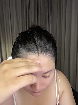 Luckysisi-s online show from June 3, 2:44 pm