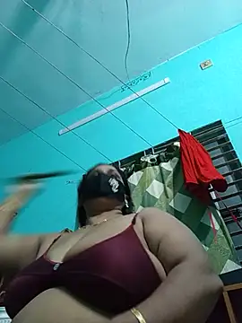 Snapshot of Adhora-54 chatting on July 10, 12:41 pm Adhora-54 online show from July 10, 12:41 pm