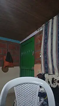 Snapshot of Marcella_single chatting on July 18, 1:43 am Marcella single online show from July 18, 1:43 am