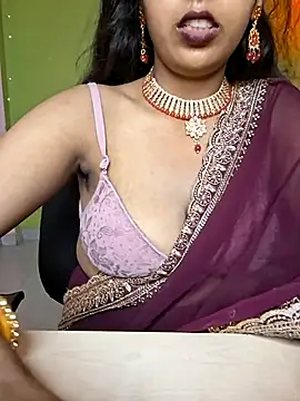 Snapshot of Miss_Aaisha chatting on June 17, 8:50 am Miss Aaisha online show from June 17, 8:50 am