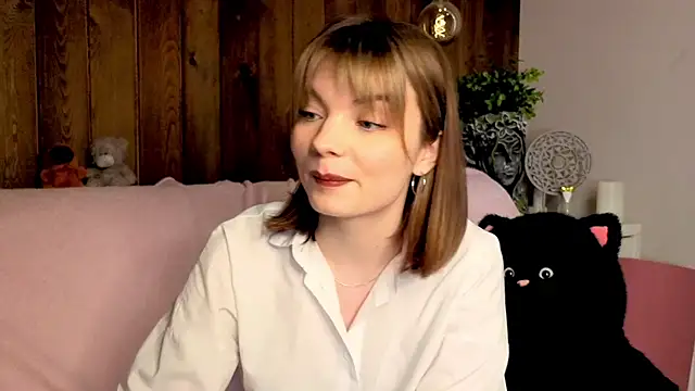 Snapshot of IvoryPesante chatting on May 31, 7:59 pm IvoryPesante online show from May 31, 7:59 pm