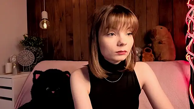 Snapshot of IvoryPesante chatting on July 15, 8:14 pm IvoryPesante online show from July 15, 8:14 pm