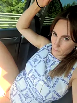 Snapshot of sexynipple16 chatting on July 12, 8:49 am sexynipple16 online show from July 12, 8:49 am