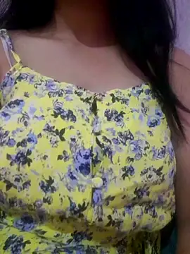 Snapshot of Hala-hoot chatting on May 31, 10:22 pm Hala-hoot online show from May 31, 10:22 pm
