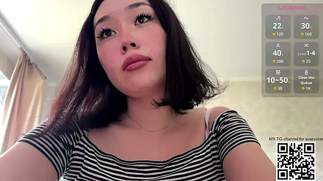 Snapshot of LilowNax chatting on July 14, 7:13 am LilowNax online show from July 14, 7:13 am