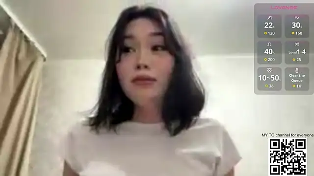Snapshot of LilowNax chatting on July 15, 6:35 pm LilowNax online show from July 15, 6:35 pm