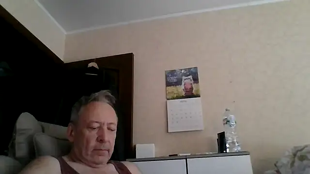 Snapshot of swety987 chatting on June 18, 7:30 am swety987 online show from June 18, 7:30 am
