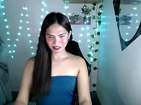 Snapshot of Bella_cum69 chatting on June 2, 5:09 am Bella cum69 online show from June 2, 5:09 am