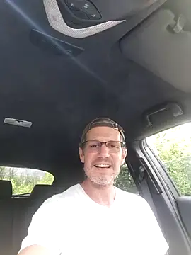 Snapshot of Bifititooz chatting on June 9, 2:50 pm Bifititooz online show from June 9, 2:50 pm