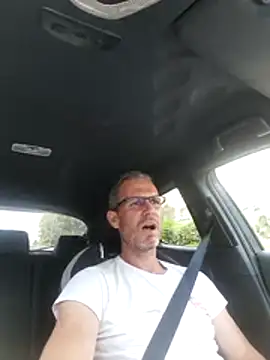 Snapshot of Bifititooz chatting on June 26, 12:53 pm Bifititooz online show from June 26, 12:53 pm