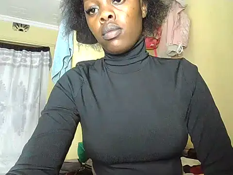 Snapshot of Goodlukinpussy chatting on July 17, 6:35 pm Goodlukinpussy online show from July 17, 6:35 pm
