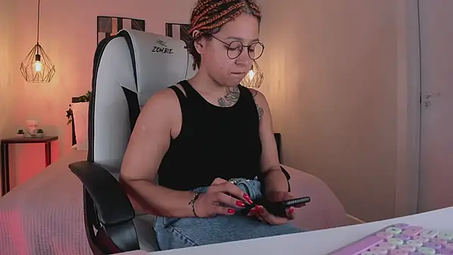 Calipso Savage online show from June 9, 8:48 am