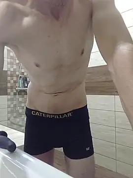 Snapshot of Nakedfanboy chatting on June 18, 4:33 pm Nakedfanboy online show from June 18, 4:33 pm