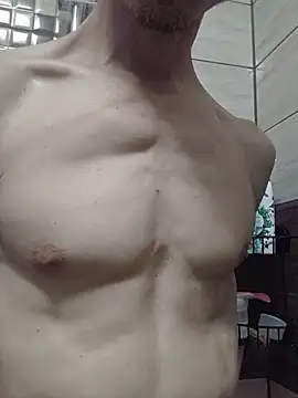 Snapshot of Nakedfanboy chatting on July 9, 8:02 pm Nakedfanboy online show from July 9, 8:02 pm