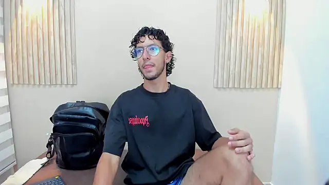 Snapshot of LEO_SANZ66 chatting on May 30, 12:13 pm LEO SANZ66 online show from May 30, 12:13 pm