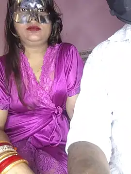 Snapshot of Curvy_Anushka chatting on June 16, 8:06 am Curvy Anushka online show from June 16, 8:06 am