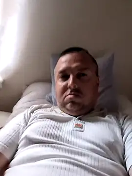 Snapshot of krzyszto1986 chatting on June 12, 3:16 am krzyszto1986 online show from June 12, 3:16 am
