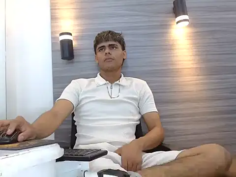 LeleHott01 online show from June 23, 2:53 am