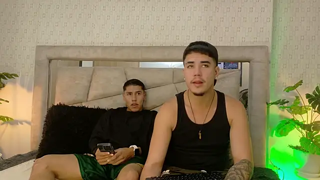 Snapshot of Alex-Rodriguezz chatting on July 18, 12:09 pm Alex-Rodriguezz online show from July 18, 12:09 pm