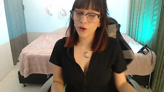 Snapshot of Aria_666 chatting on July 3, 2:18 am Aria 666 online show from July 3, 2:18 am