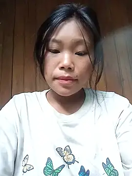 Snapshot of Nhinhi_su chatting on July 25, 1:04 am Nhinhi su online show from July 25, 1:04 am