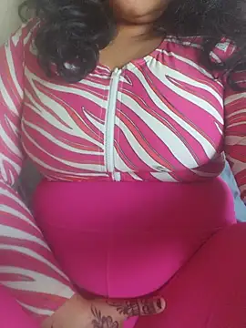 habibiforyou81 online show from May 31, 12:41 am