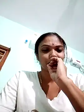 Snapshot of Megha-Telugu22 chatting on May 31, 2:46 pm Megha-Telugu22 online show from May 31, 2:46 pm
