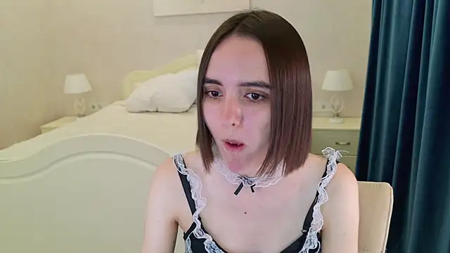 Daisy Heart online show from June 7, 4:16 am