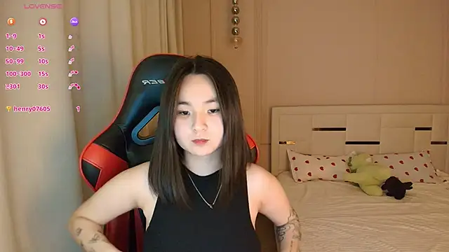 Snapshot of felice_kim chatting on June 22, 8:17 pm felice kim online show from June 22, 8:17 pm