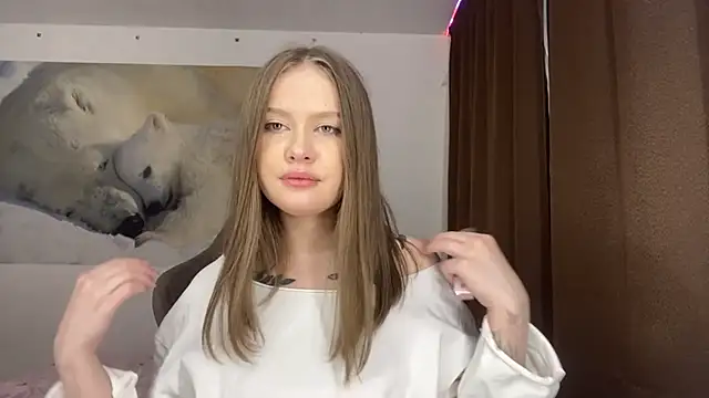 StefiMoon online show from May 30, 1:19 pm
