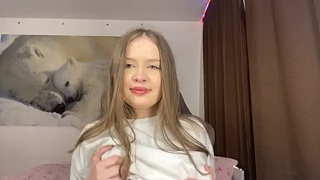StefiMoon online show from June 3, 1:25 pm