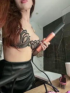 Snapshot of Anje_Coxx chatting on July 13, 5:27 pm Anje Coxx online show from July 13, 5:27 pm