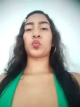 Snapshot of ScarletLovee_ chatting on July 17, 9:41 pm ScarletLovee online show from July 17, 9:41 pm