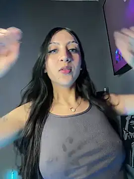 Snapshot of Naaria_ chatting on June 17, 2:03 am Naaria online show from June 17, 2:03 am