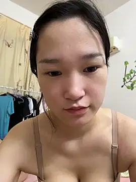 Snapshot of yi01 chatting on June 1, 5:58 pm yi01 online show from June 1, 5:58 pm