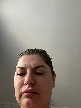 Snapshot of evaxxxcurvyxxx chatting on June 30, 8:04 am evaxxxcurvyxxx online show from June 30, 8:04 am