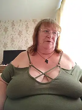 Snapshot of Sweet19-68 chatting on June 26, 4:44 pm Sweet19-68 online show from June 26, 4:44 pm