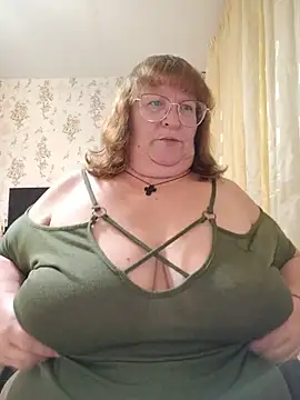 Snapshot of Sweet19-68 chatting on June 28, 8:48 pm Sweet19-68 online show from June 28, 8:48 pm