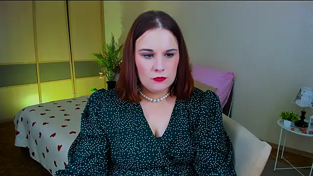 Snapshot of OliviaTwens chatting on July 17, 9:38 am OliviaTwens online show from July 17, 9:38 am