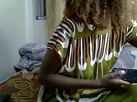 Snapshot of Holygoddess chatting on June 20, 4:32 pm Holygoddess online show from June 20, 4:32 pm