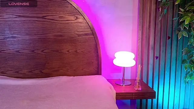 Snapshot of jessy_fortune chatting on June 25, 4:00 pm jessy fortune online show from June 25, 4:00 pm