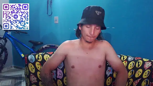 Snapshot of MrKingsaintx chatting on June 22, 1:29 am MrKingsaintx online show from June 22, 1:29 am