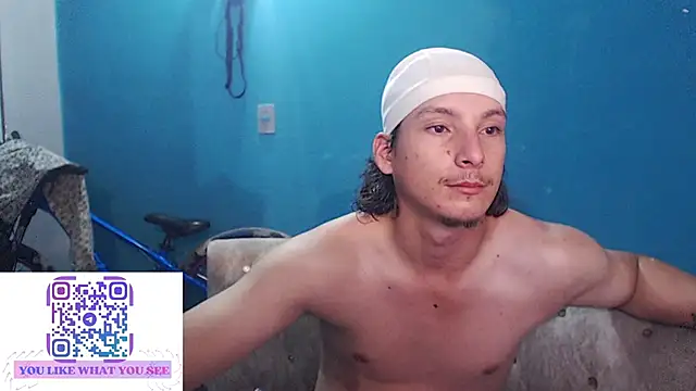 Snapshot of MrKingsaintx chatting on June 28, 1:33 am MrKingsaintx online show from June 28, 1:33 am