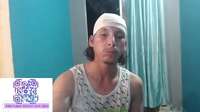Snapshot of MrKingsaintx chatting on July 4, 2:18 am MrKingsaintx online show from July 4, 2:18 am