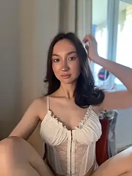 Snapshot of Maryana_Ro chatting on June 3, 4:56 pm Maryana Ro online show from June 3, 4:56 pm