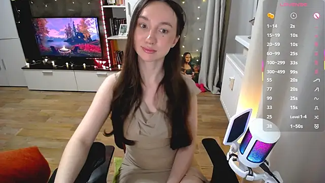 Snapshot of Maryana_Ro chatting on June 7, 9:18 pm Maryana Ro online show from June 7, 9:18 pm