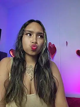 Snapshot of Evangeline_Salas chatting on July 11, 11:17 pm Evangeline Salas online show from July 11, 11:17 pm