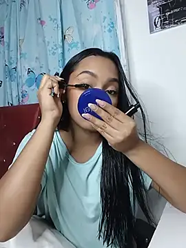 Snapshot of xcleila chatting on July 17, 7:37 am xcleila online show from July 17, 7:37 am